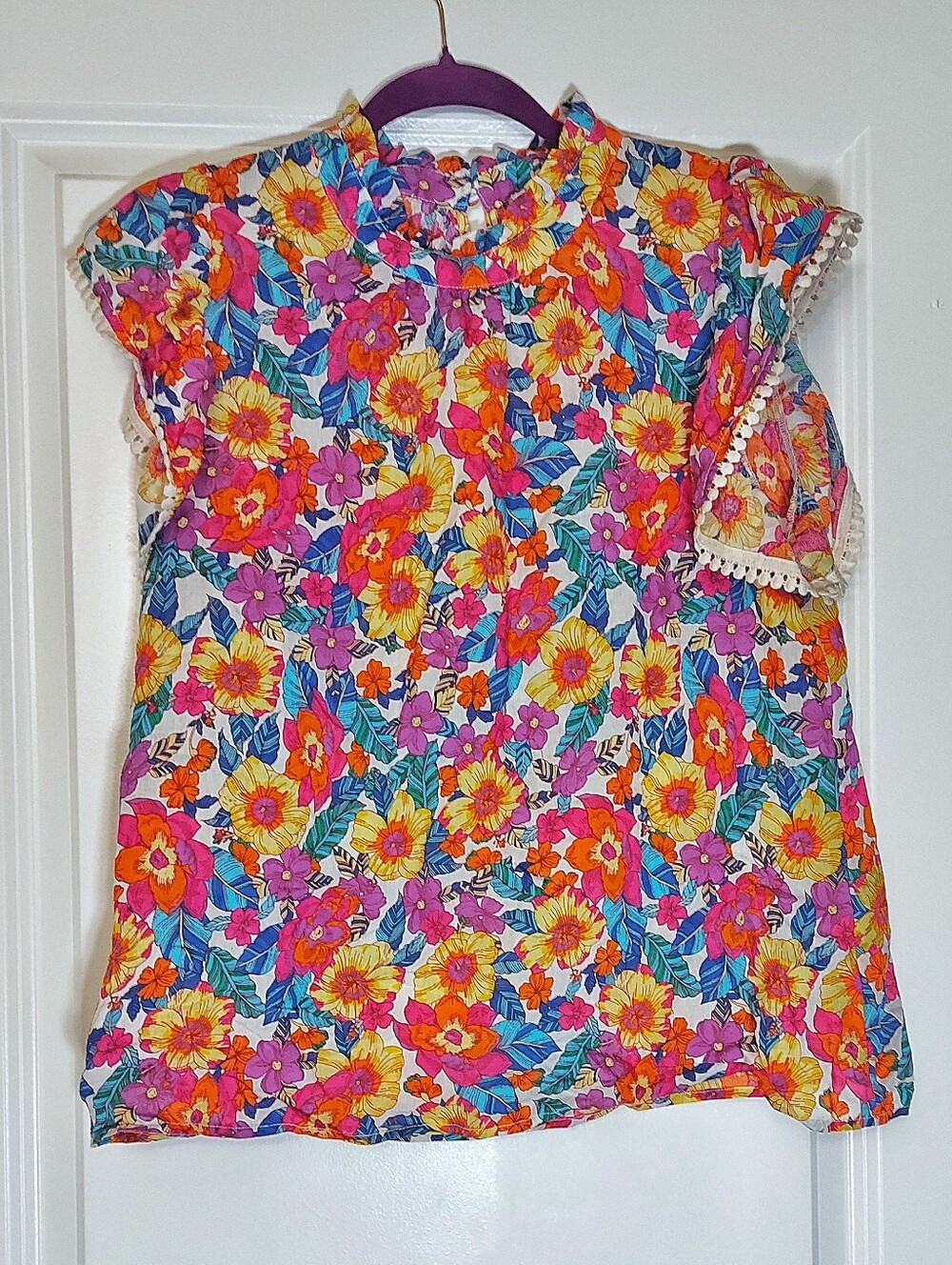 THML Multicolor Floral Ruffled Neck Blouse